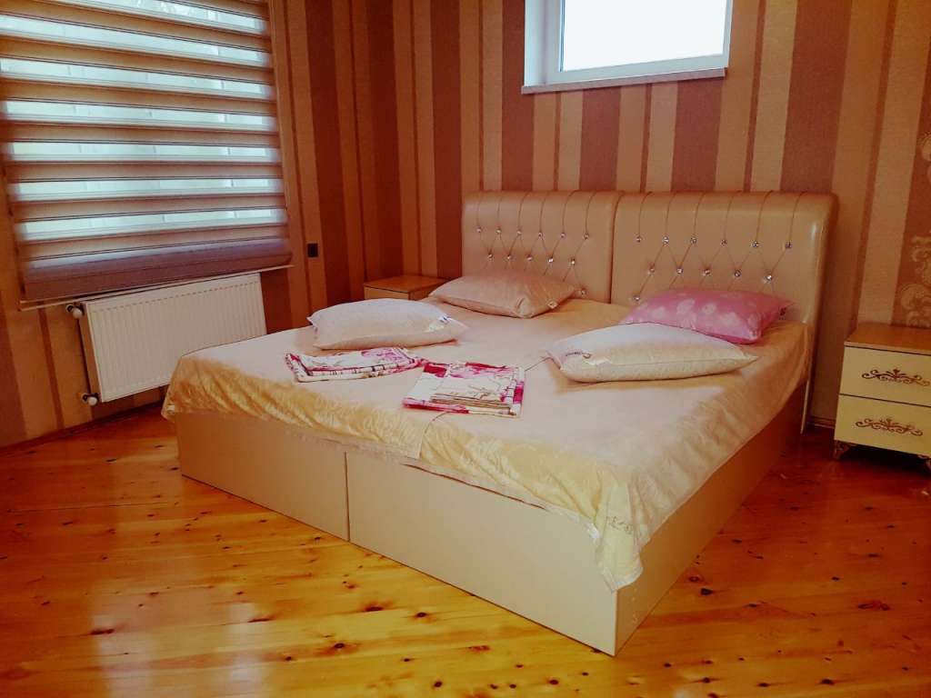 Qəbələ Qəbələ, Азербайджан günlük kirayə Həyət evi / Villa 150 AZN-a 5 otaqlı