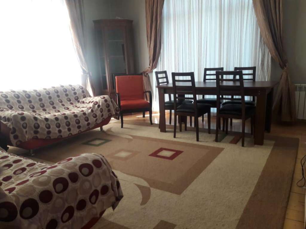 Qəbələ Qəbələ, Азербайджан günlük kirayə Həyət evi / Villa 168 AZN-a 5 otaqlı