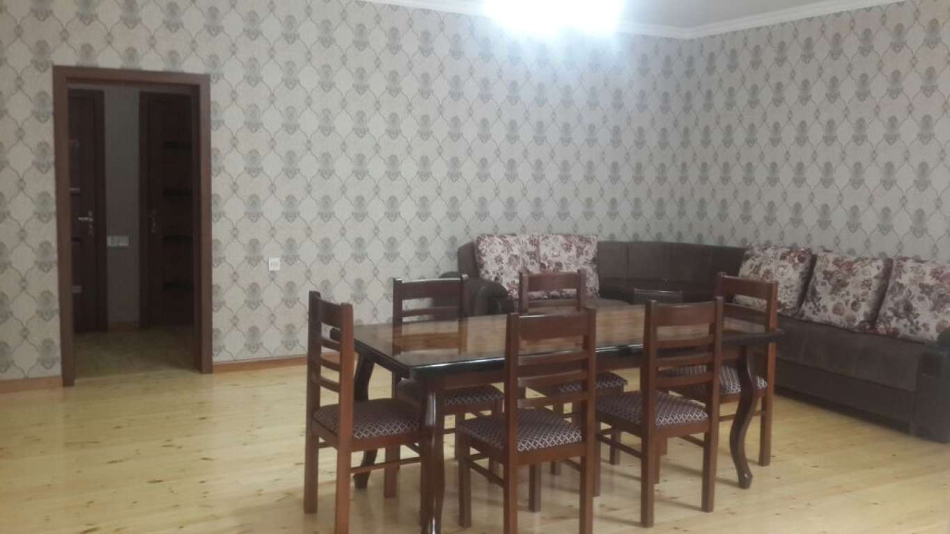 İsmayıllı İsmayıllı, Азербайджан günlük kirayə Həyət evi / Villa 70 AZN-a 4 otaqlı