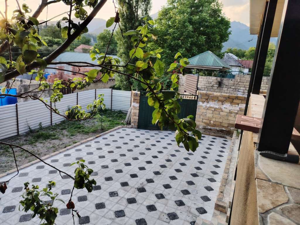 Qəbələ XWMX+5W Vəndam, Azərbaycan günlük kirayə Həyət evi / Villa 70 AZN-a 3 otaqlı