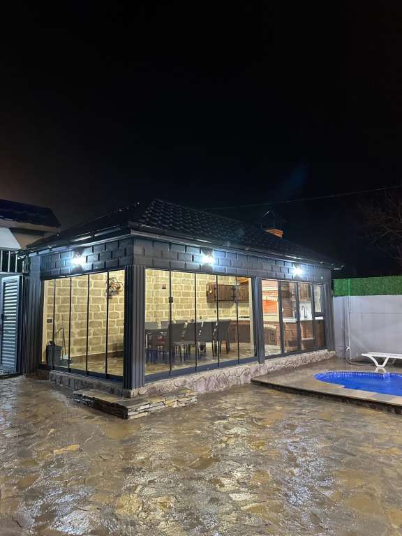 Quba 9937+77 Uzunmeşə, Azərbaycan günlük kirayə Həyət evi / Villa 250 AZN-a 5 otaqlı