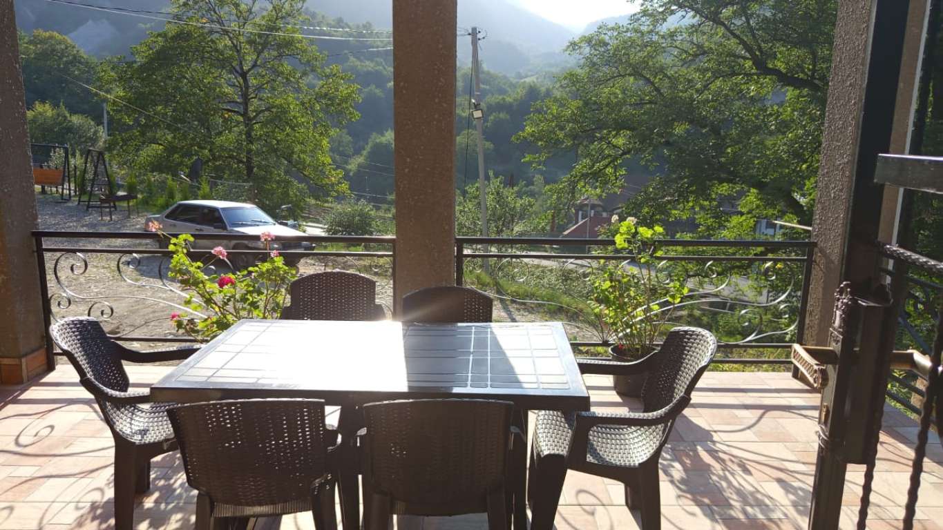 Quba Qımılqazma, Qımıl-qazma, Azərbaycan günlük kirayə Həyət evi / Villa 220 AZN-a 6 otaqlı