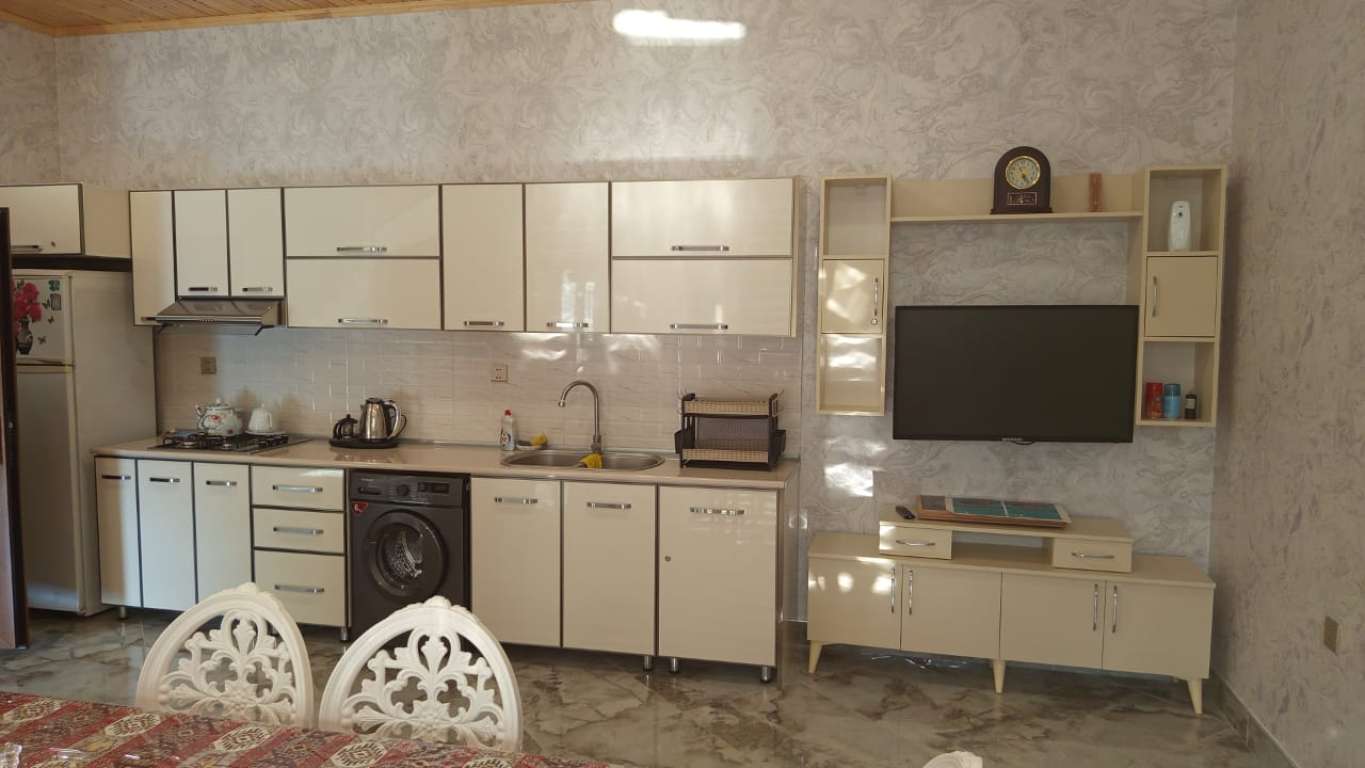 Quba Qımılqazma, Qımıl-qazma, Azərbaycan günlük kirayə Həyət evi / Villa 220 AZN-a 6 otaqlı