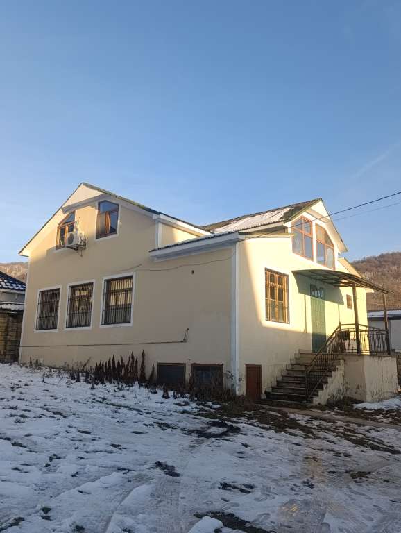 Qəbələ 2V2C+GXM, Kebele, Azerbaycan günlük kirayə Həyət evi / Villa 100 AZN-a 5 otaqlı