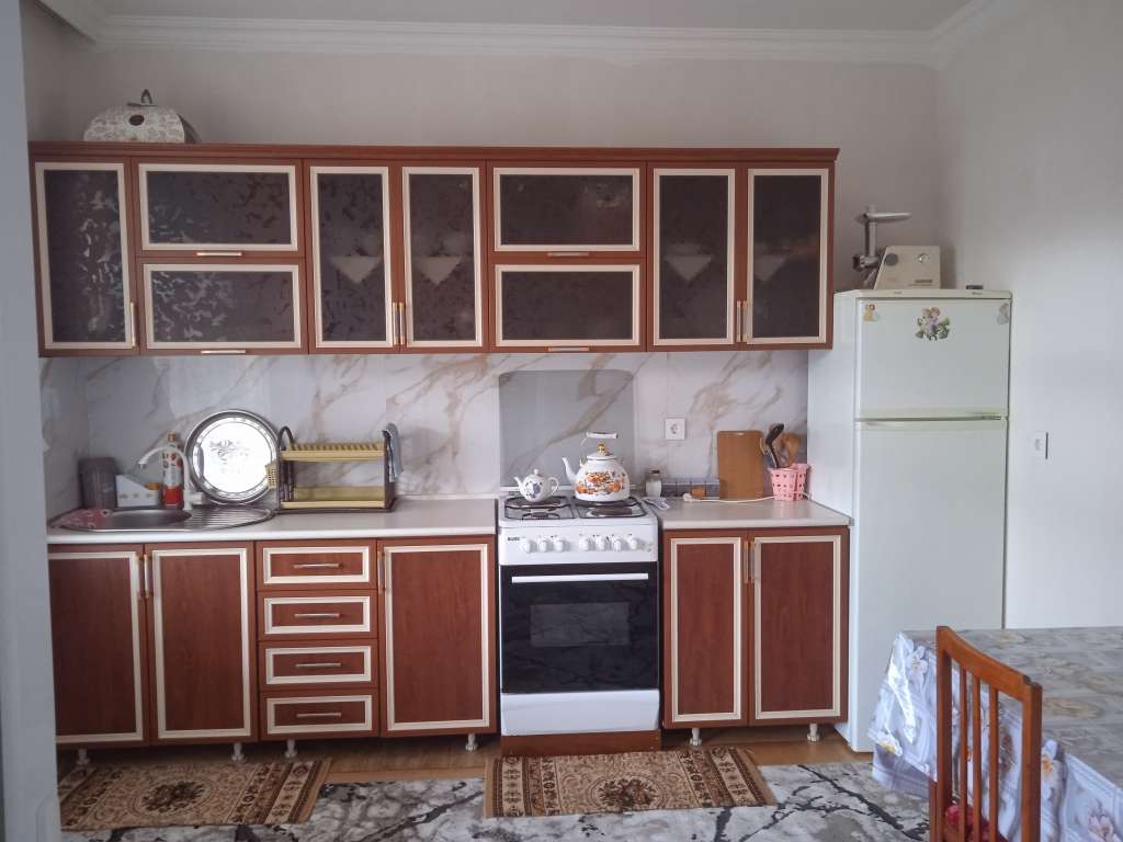 Quba Quba, rayonu Amsar kəndi günlük kirayə Həyət evi / Villa 80 AZN-a 5 otaqlı