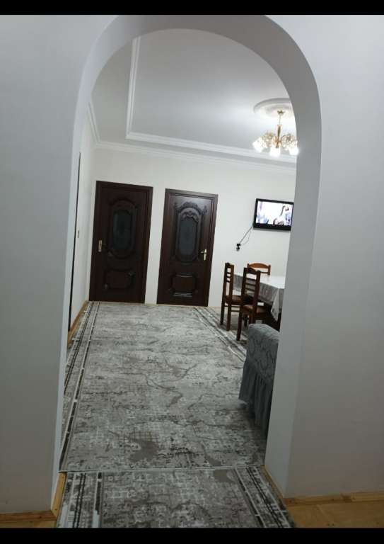 Quba Quba, rayonu Amsar kəndi günlük kirayə Həyət evi / Villa 80 AZN-a 5 otaqlı