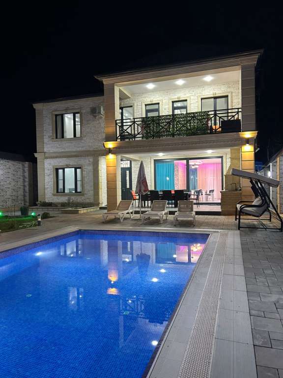 Qəbələ Qəbələ, Азербайджан Azərbaycanda günlük kirayə Həyət evi / Villa 250 AZN-a 5 otaqlı