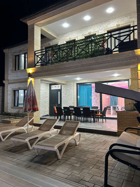 Qəbələ Qəbələ, Азербайджан günlük kirayə Həyət evi / Villa 250 AZN-a 5 otaqlı