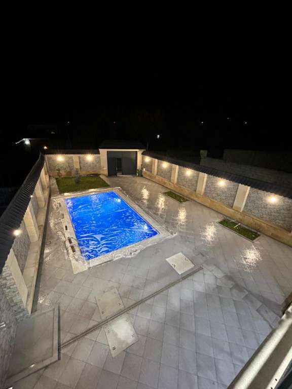 Qəbələ Qəbələ, Азербайджан günlük kirayə Həyət evi / Villa 180 AZN-a 5 otaqlı