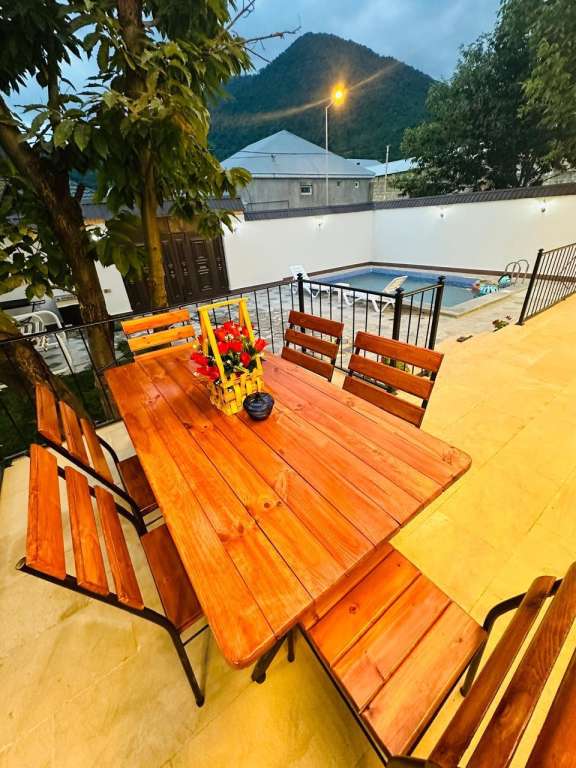 Qəbələ Qəbələ, Азербайджан günlük kirayə Həyət evi / Villa 150 AZN-a 4 otaqlı