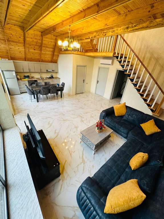 Qəbələ Qəbələ, Азербайджан günlük kirayə Həyət evi / Villa 150 AZN-a 4 otaqlı