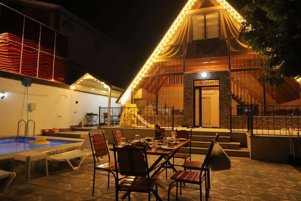 Qəbələ Qəbələ, Азербайджан günlük kirayə Həyət evi / Villa 150 AZN-a 4 otaqlı