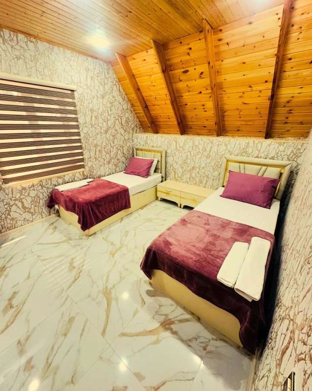 Qəbələ Qəbələ, Азербайджан günlük kirayə Həyət evi / Villa 150 AZN-a 4 otaqlı