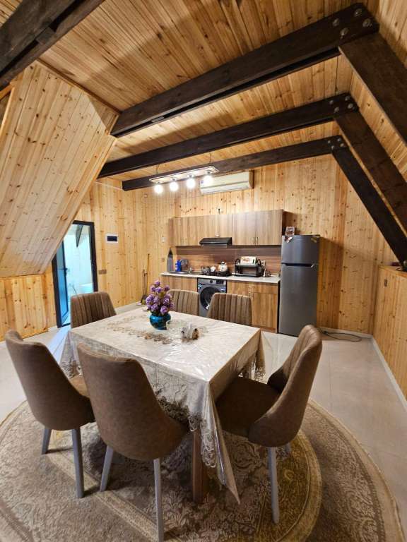 Qəbələ Qəbələ, Азербайджан günlük kirayə A-Frame 130 AZN-a 4 otaqlı