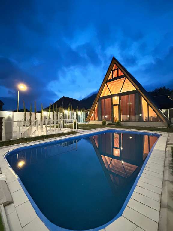 Qəbələ Qəbələ, Азербайджан Azərbaycanda günlük kirayə A-Frame 170 AZN-a 4 otaqlı