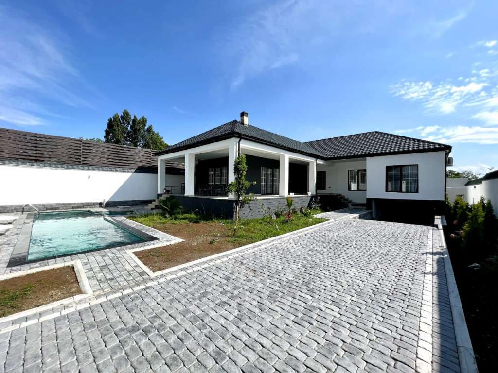 Qəbələ Qəbələ, Азербайджан günlük kirayə Həyət evi / Villa 200 AZN-a 5 otaqlı