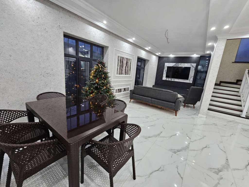 Qəbələ Qəbələ, Азербайджан günlük kirayə Həyət evi / Villa 150 AZN-a 5 otaqlı