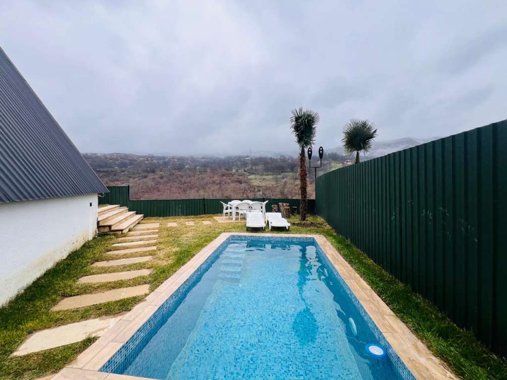 Quba Quba, Азербайджан günlük kirayə A-Frame 200 AZN-a 4 otaqlı