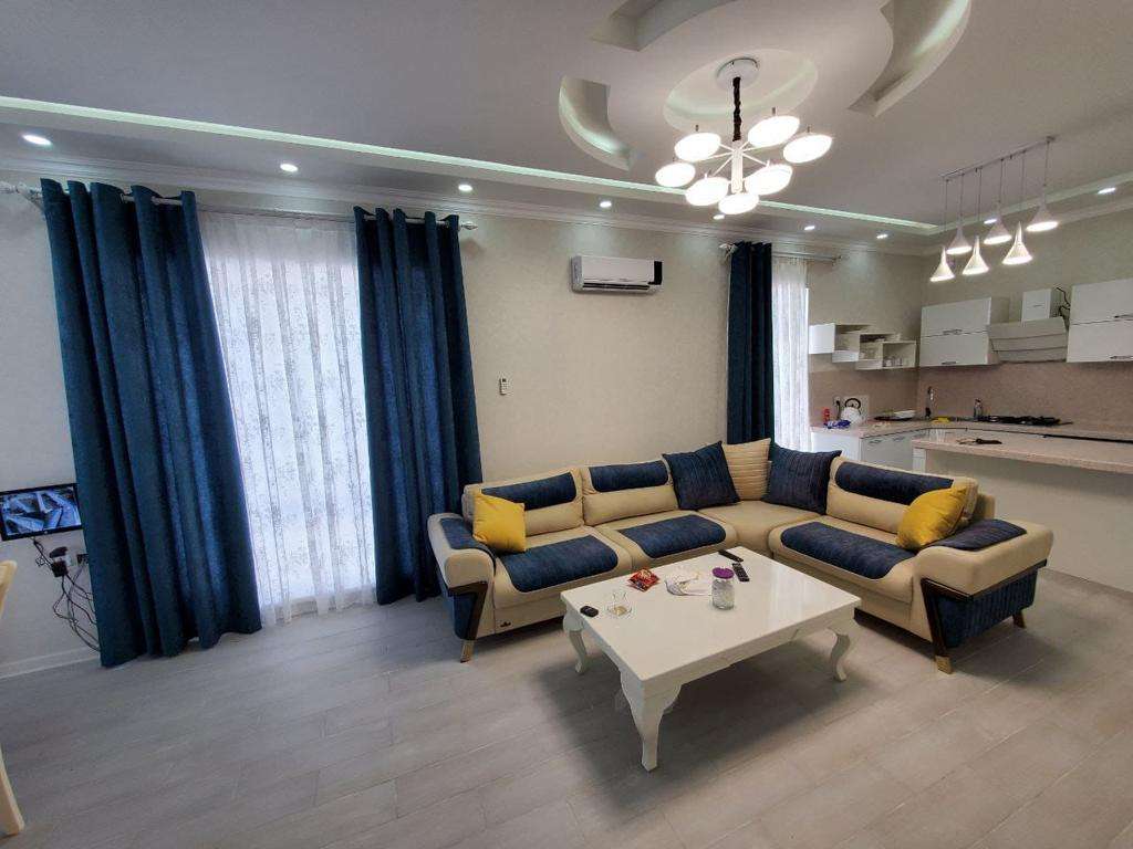 Qəbələ Qəbələ, Azerbaycan günlük kirayə Həyət evi / Villa 280 AZN-a 6 otaqlı