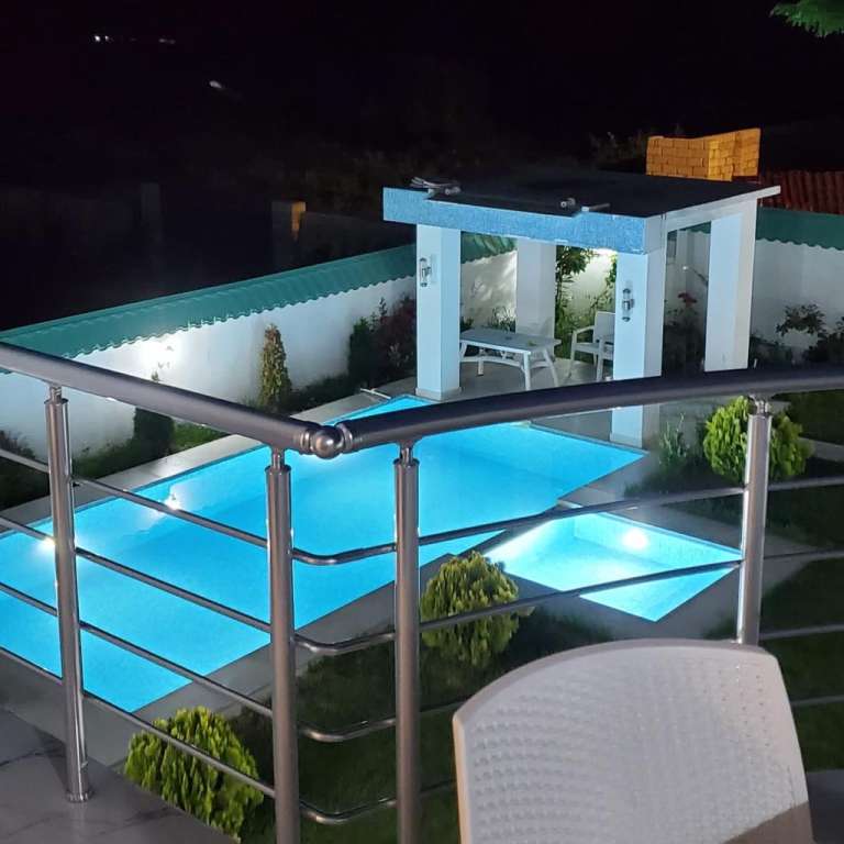 Qəbələ Qəbələ, Azerbaycan günlük kirayə Həyət evi / Villa 280 AZN-a 6 otaqlı