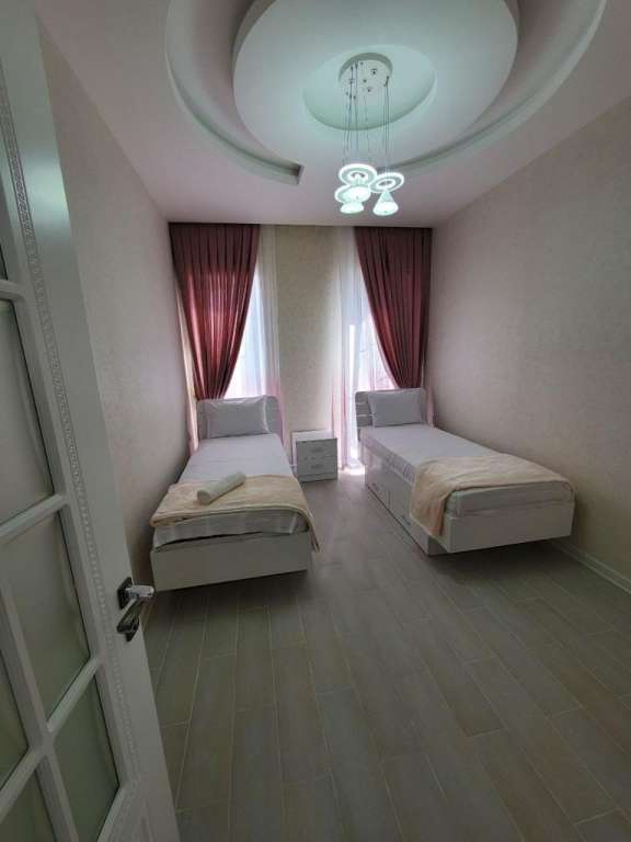 Qəbələ Qəbələ, Azerbaycan günlük kirayə Həyət evi / Villa 280 AZN-a 6 otaqlı