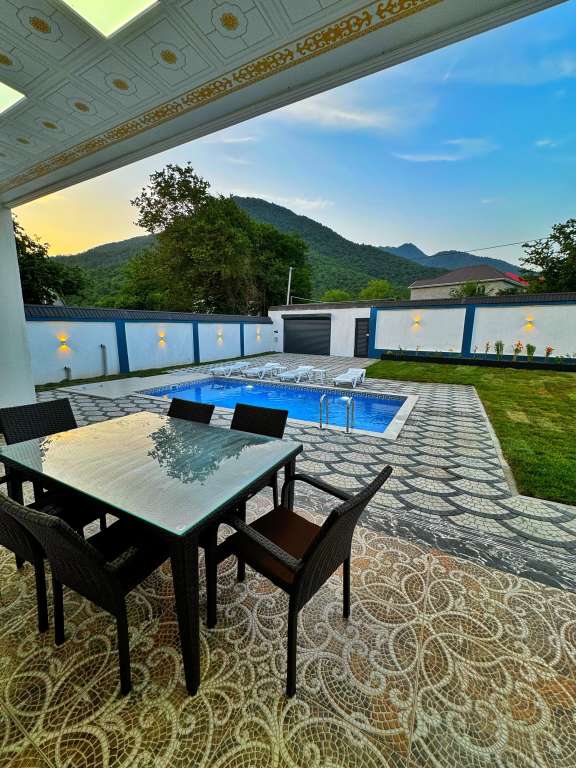 Qəbələ Qəbələ, Azerbaycan günlük kirayə Həyət evi / Villa 300 AZN-a 7 otaqlı
