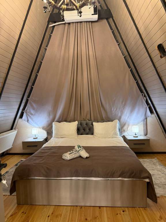 Qəbələ Qəbələ, Azerbaycan günlük kirayə Həyət evi / Villa 200 AZN-a 4 otaqlı