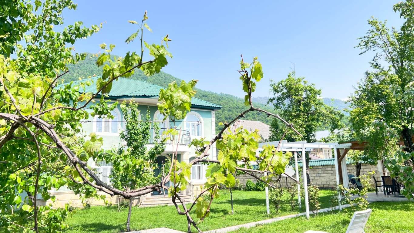 Qəbələ XRRW+WJP, Kebele, Azerbaycan günlük kirayə Həyət evi / Villa 140 AZN-a 5 otaqlı