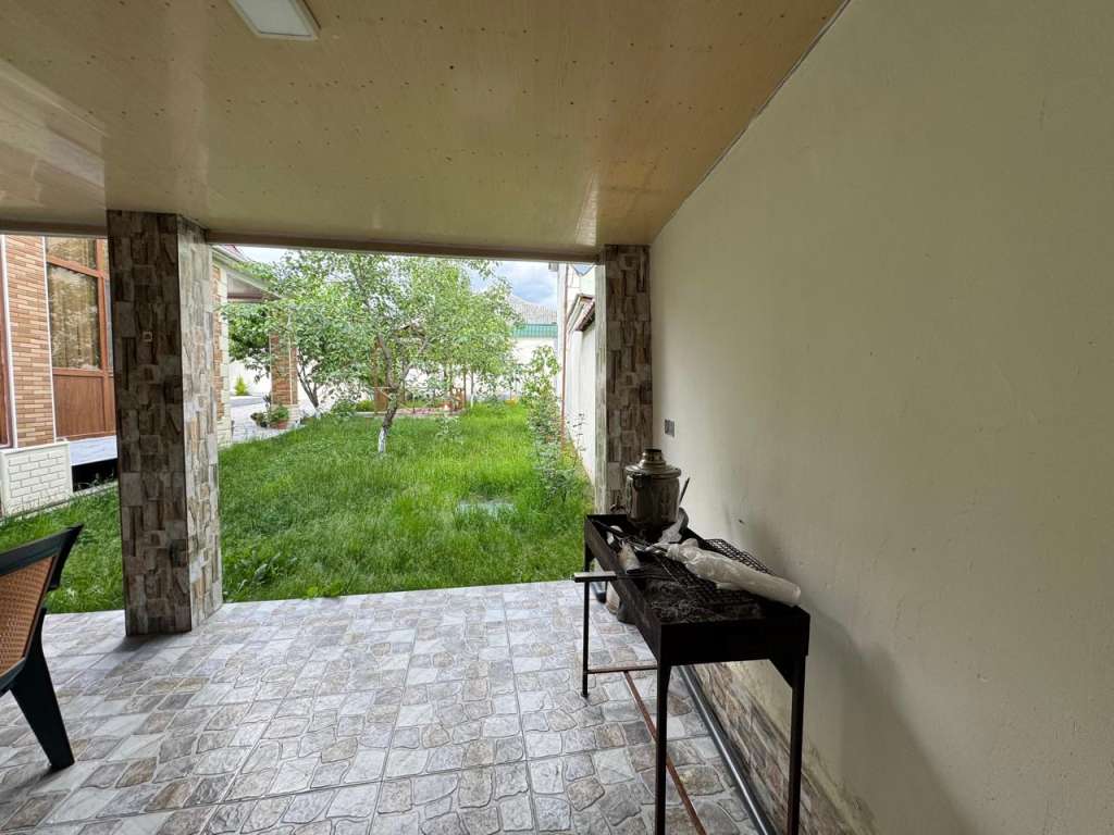 Qəbələ Q.Qarayev küçəsi günlük kirayə Həyət evi / Villa 120 AZN-a 3 otaqlı