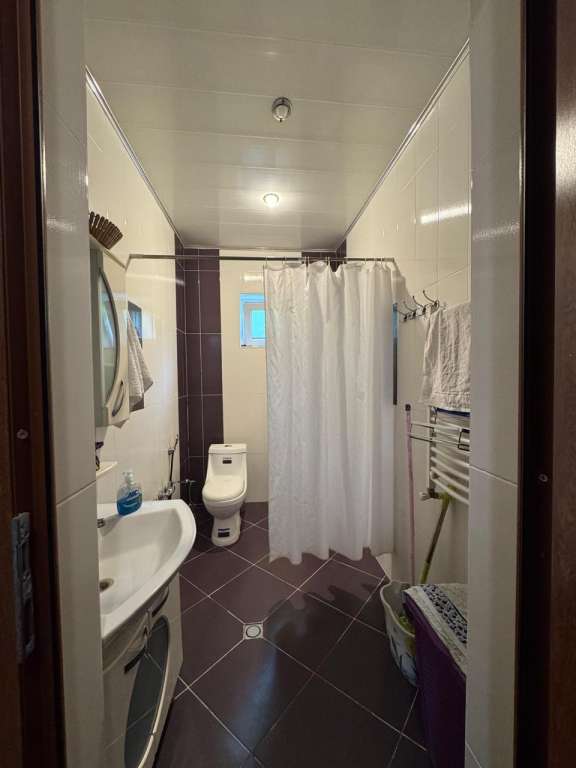 Qəbələ Q.Qarayev küçəsi günlük kirayə Həyət evi / Villa 120 AZN-a 3 otaqlı