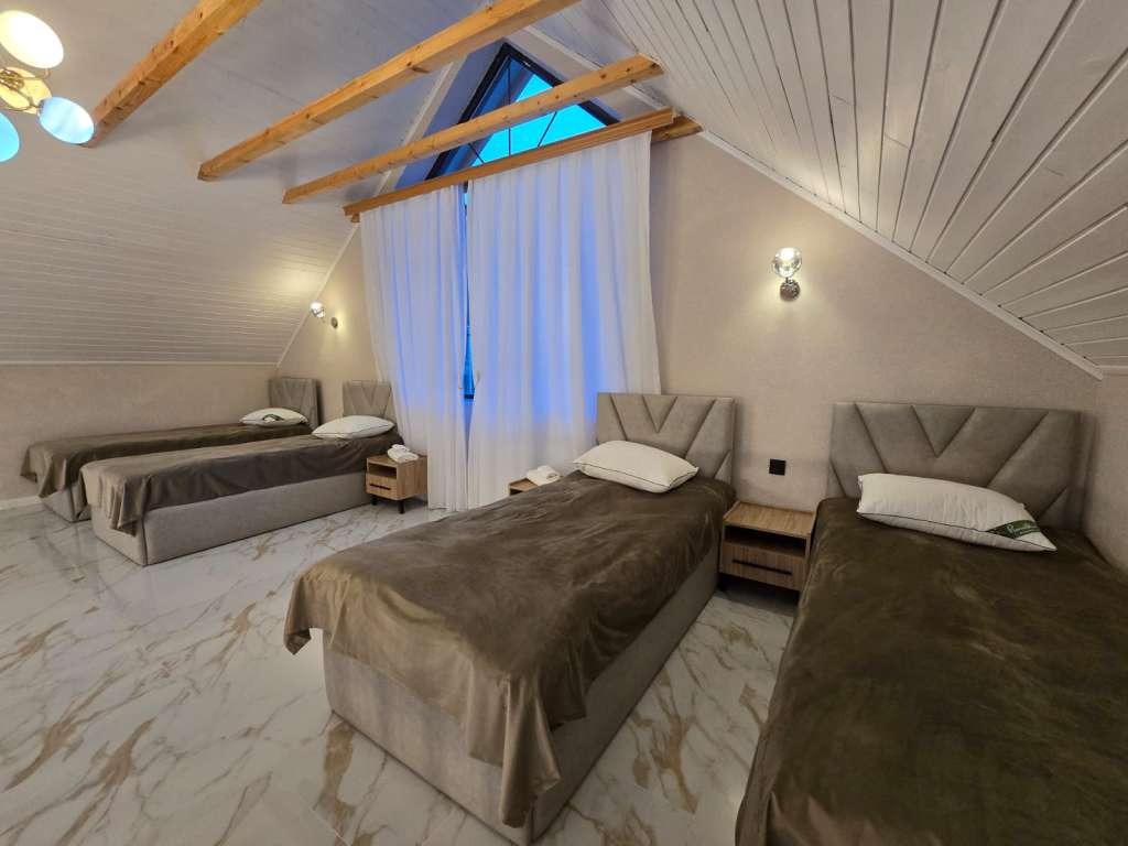 Quba 8R88+52 Гюнешли, Азербайджан günlük kirayə Həyət evi / Villa 250 AZN-a 4 otaqlı