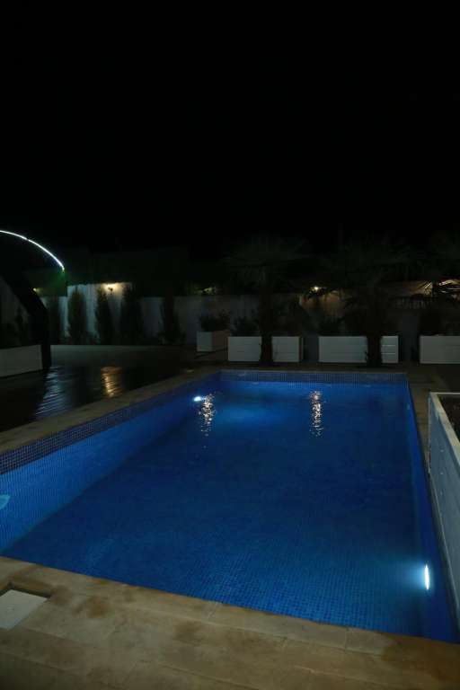 Quba 8R88+52 Гюнешли, Азербайджан günlük kirayə Həyət evi / Villa 250 AZN-a 4 otaqlı