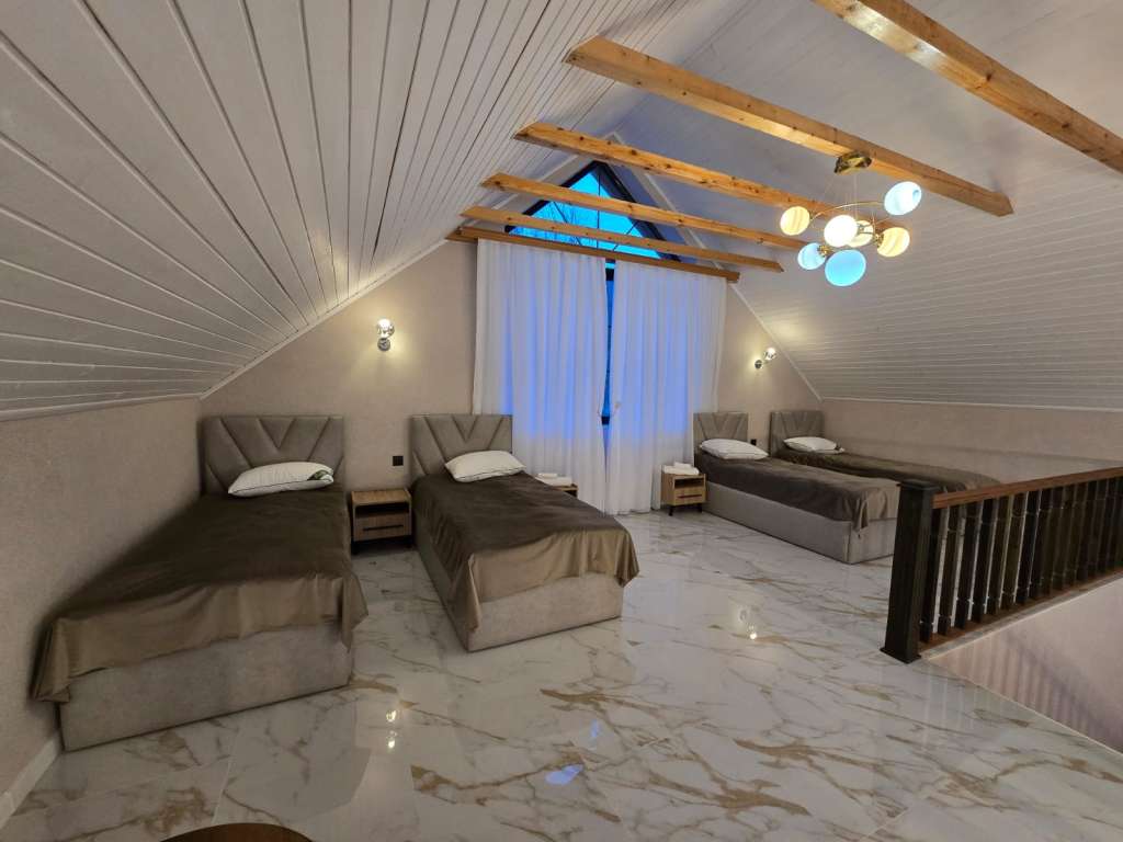 Quba 8R88+52 Гюнешли, Азербайджан günlük kirayə Həyət evi / Villa 250 AZN-a 4 otaqlı