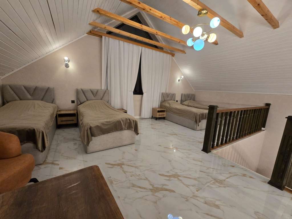 Quba 8R88+52 Гюнешли, Азербайджан günlük kirayə Həyət evi / Villa 250 AZN-a 4 otaqlı