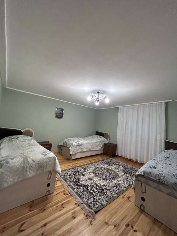 Lənkəran Səonəkəran kəndi (Xanbulana yaxın) günlük kirayə Həyət evi / Villa 100 AZN-a 3 otaqlı