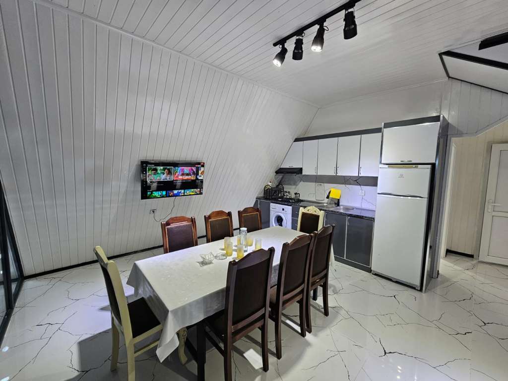 Qəbələ XRRW+987, Qəbələ, Azərbaycan günlük kirayə A-Frame 350 AZN-a 4 otaqlı