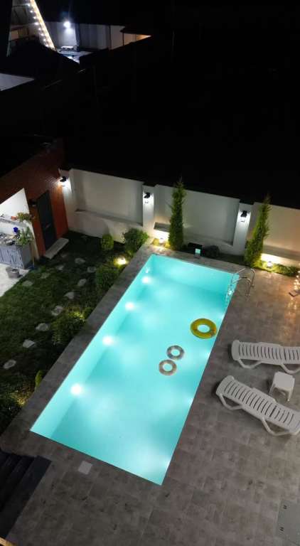 Qəbələ WQHM+2P Daşca, Azerbaycan günlük kirayə Həyət evi / Villa 300 AZN-a 4 otaqlı