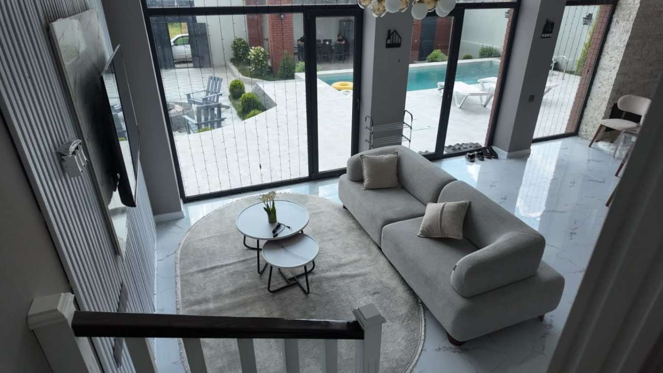 Qəbələ WQHM+2P Daşca, Azerbaycan günlük kirayə Həyət evi / Villa 300 AZN-a 4 otaqlı