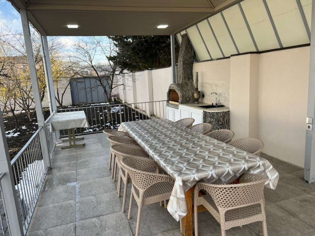 Quba F4RR+R6F, Mardakan, Azerbaycan günlük kirayə Həyət evi / Villa 350 AZN-a 7 otaqlı