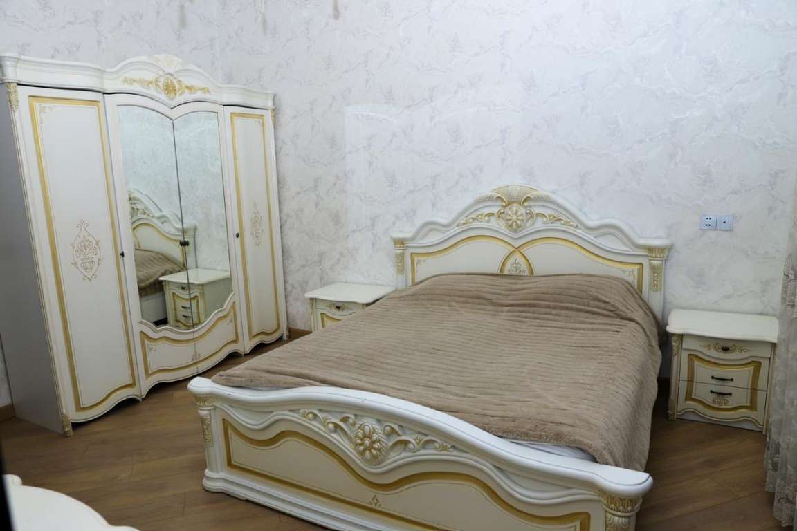 Quba F4RR+R6F, Mardakan, Azerbaycan günlük kirayə Həyət evi / Villa 350 AZN-a 7 otaqlı