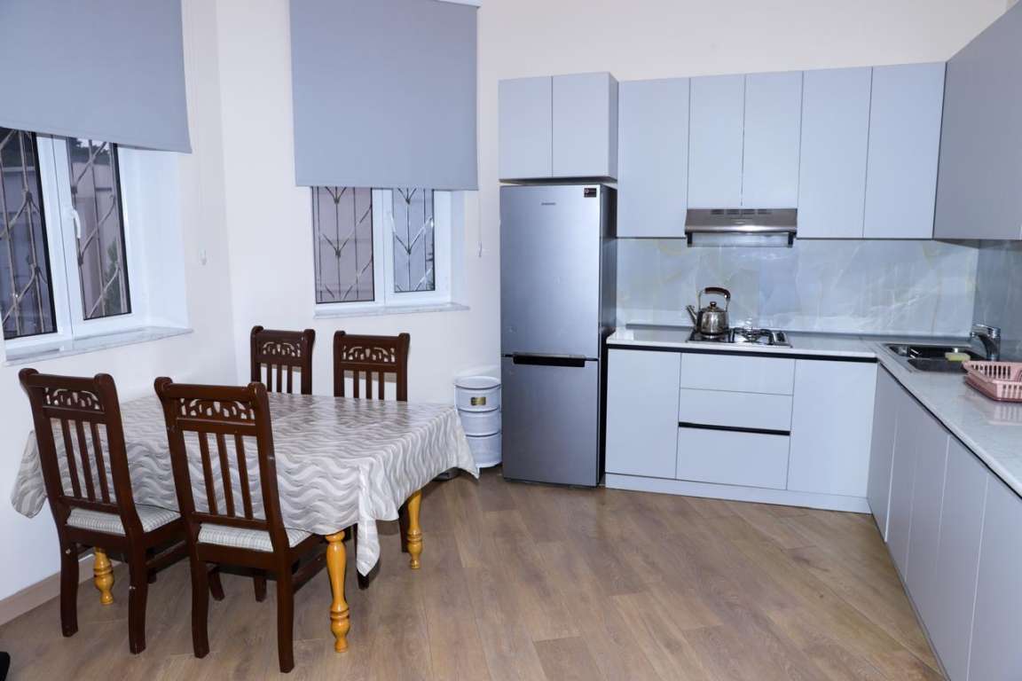 Quba F4RR+R6F, Mardakan, Azerbaycan günlük kirayə Həyət evi / Villa 350 AZN-a 7 otaqlı