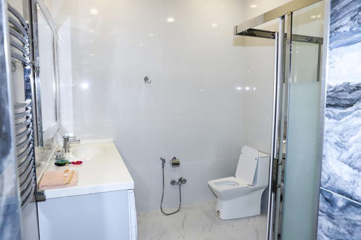 Quba F4RR+R6F, Mardakan, Azerbaycan günlük kirayə Həyət evi / Villa 350 AZN-a 7 otaqlı