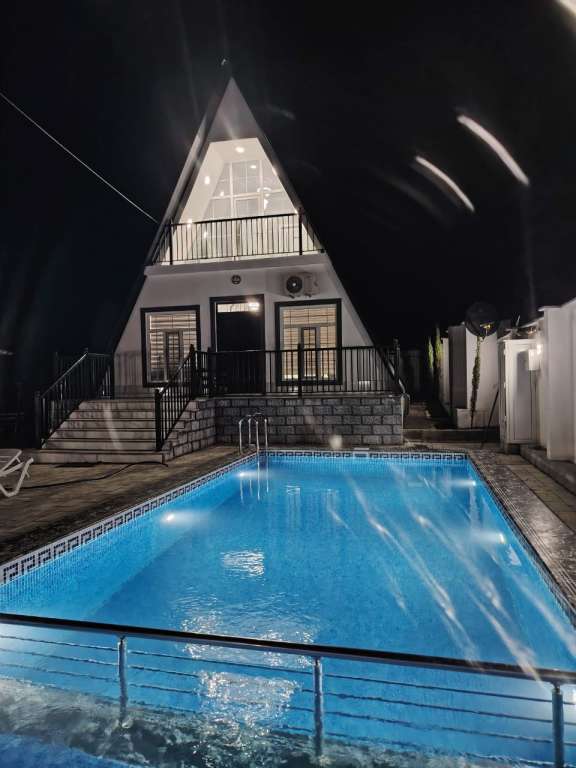 Qəbələ WRV5+9W Zarağan, Azerbaycan Azərbaycanda günlük kirayə Həyət evi / Villa 250 AZN-a 3 otaqlı