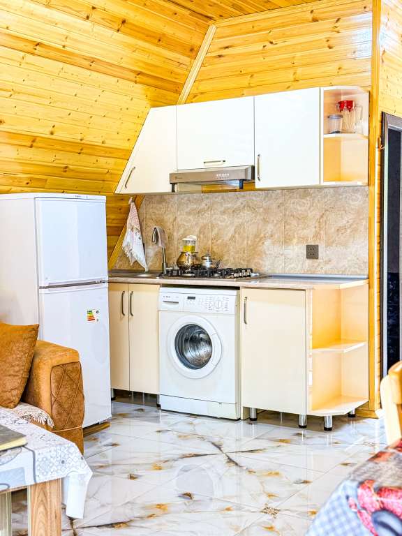 Lerik QGMF+J3, Babagil, Azərbaycan günlük kirayə A-Frame 220 AZN-a 4 otaqlı