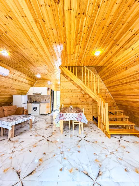 Lerik QGMF+J3, Babagil, Azərbaycan günlük kirayə A-Frame 220 AZN-a 4 otaqlı