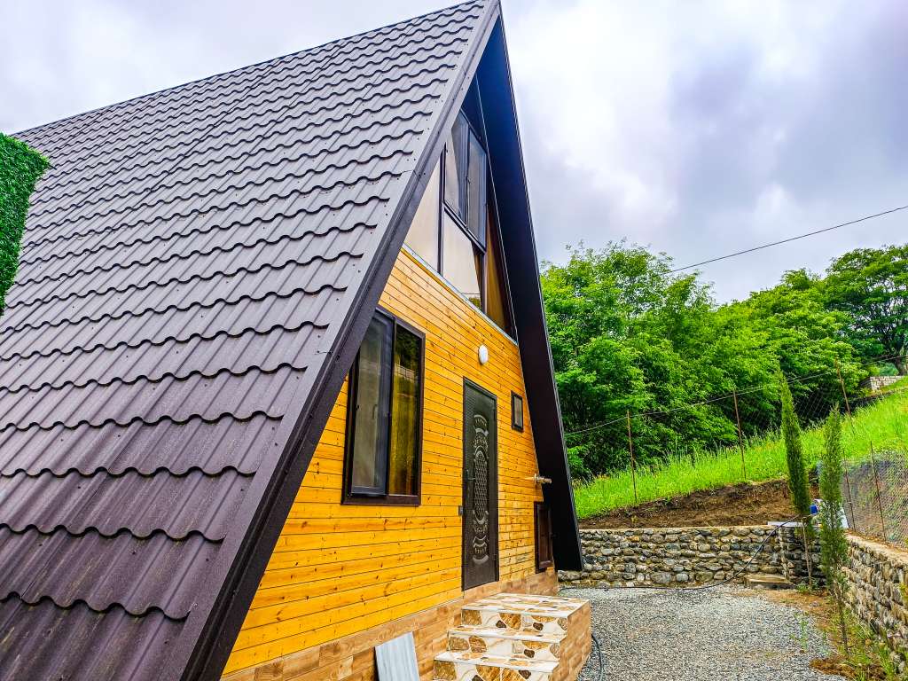 Lerik QGMF+J3, Babagil, Azərbaycan günlük kirayə A-Frame 220 AZN-a 4 otaqlı