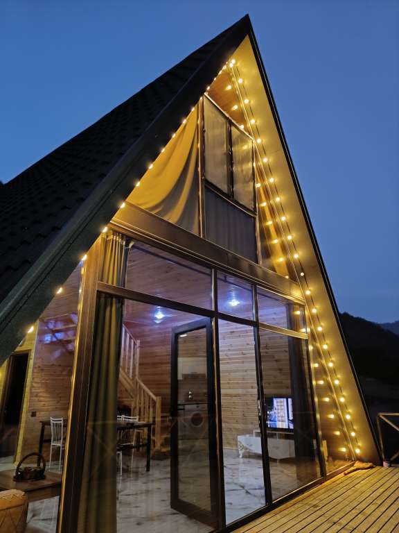Lerik QGMF+J3, Babagil, Azərbaycan günlük kirayə A-Frame 220 AZN-a 4 otaqlı