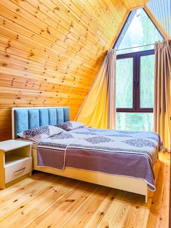 Lerik QGMF+J3, Babagil, Azərbaycan günlük kirayə A-Frame 220 AZN-a 4 otaqlı