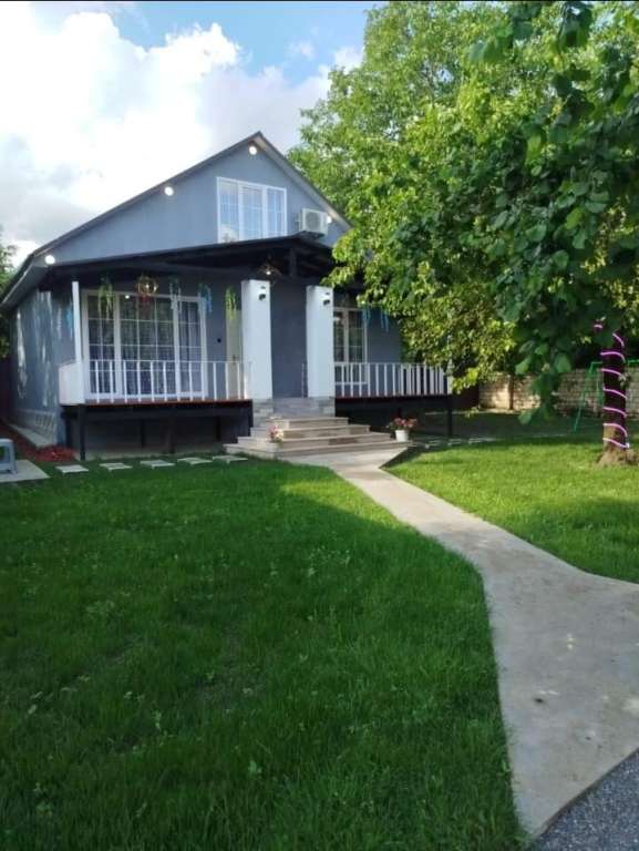 Qəbələ Qəbələ, Azerbaycan Azərbaycanda günlük kirayə Həyət evi / Villa 90 AZN-a 3 otaqlı
