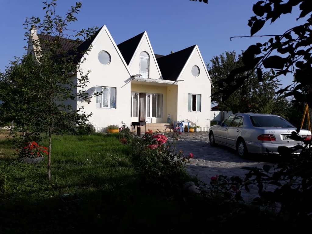 Quba Quba, Азербайджан Azərbaycanda günlük kirayə Həyət evi / Villa 120 AZN-a 4 otaqlı